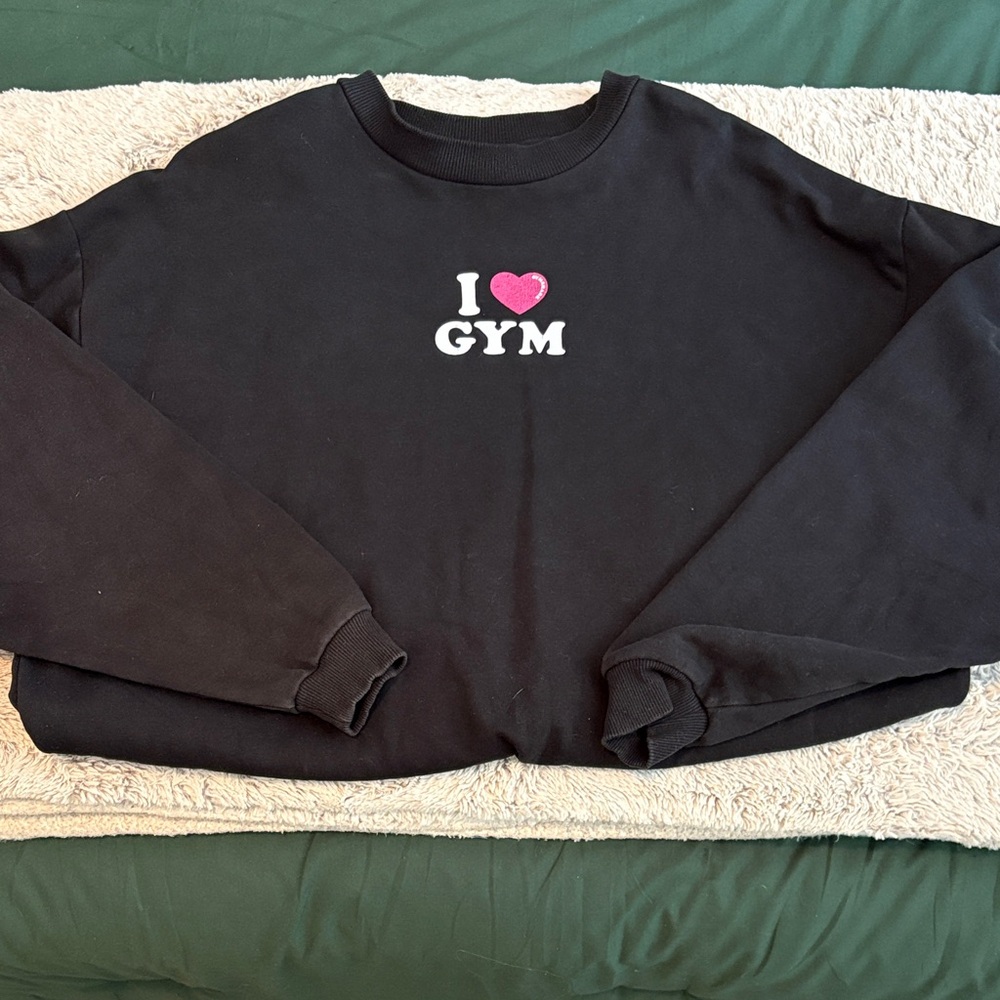Gymshark Black Sweatshirt